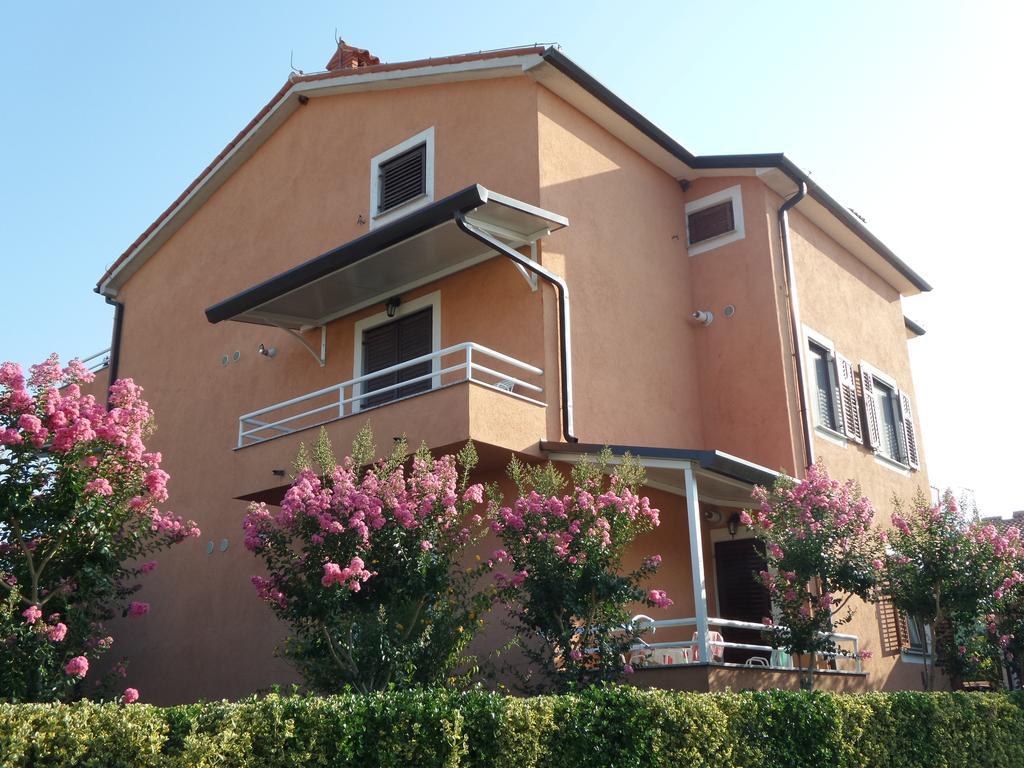 Apartmani Lina Umag Extérieur photo