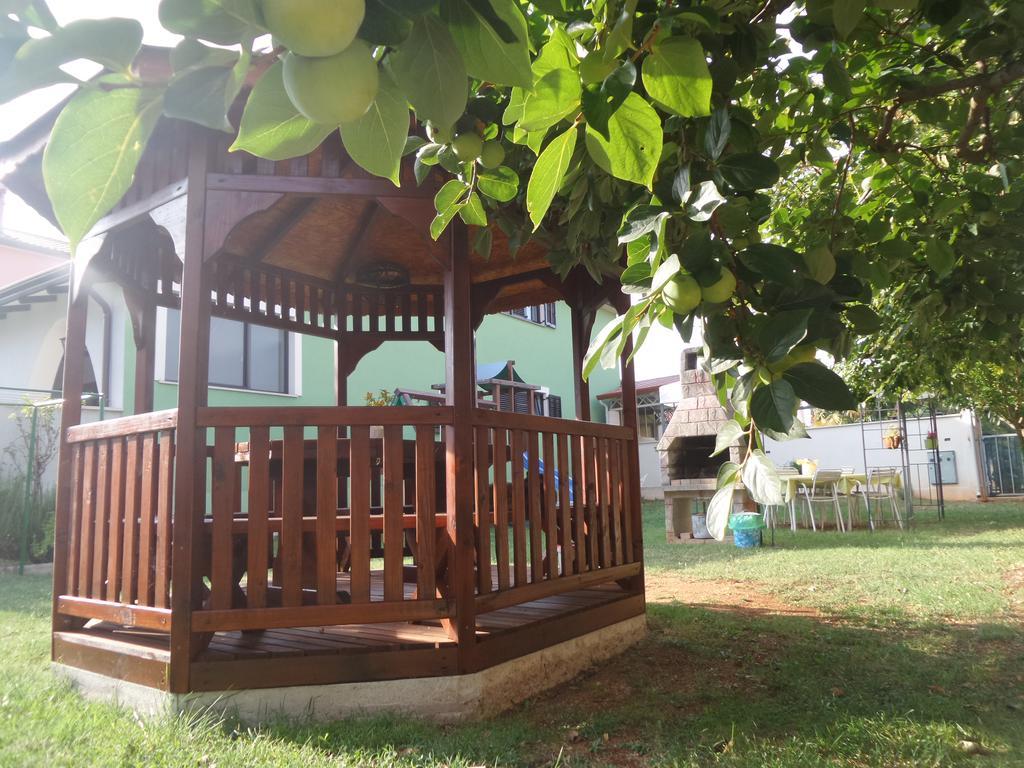 Apartmani Lina Umag Extérieur photo