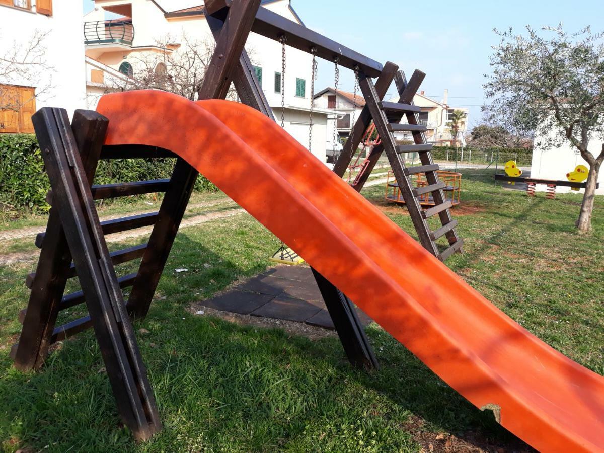 Apartmani Lina Umag Extérieur photo